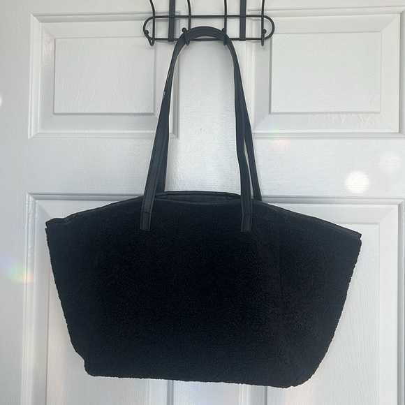 Neiman Marcus Shearling Tote ✧ Black - Picture 2 of 4